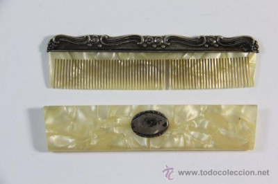 PEINE DE NÁCAR 1890.jpg (21.05 KiB) Visto 7969 veces Peine de Nácar con su estuche, 1890